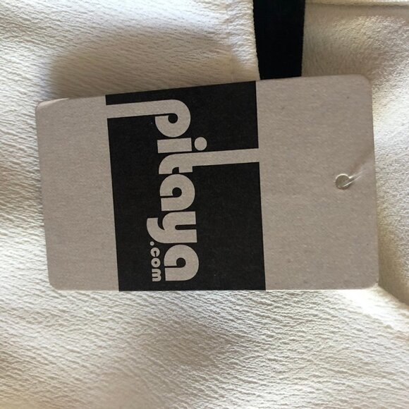 NWT Pitaya bright white scalloped sleeveless dress. Large - Picture 4 of 7